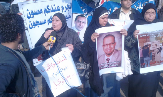 أسر المعتقلين المصريين في الإمارات يطالبون بالسفر لرؤية ذويهم