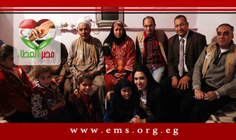 بالصور..وفد «مصر العطاء»  بأسيوط  لدعم الأسر المهاجرة من شمال سيناء